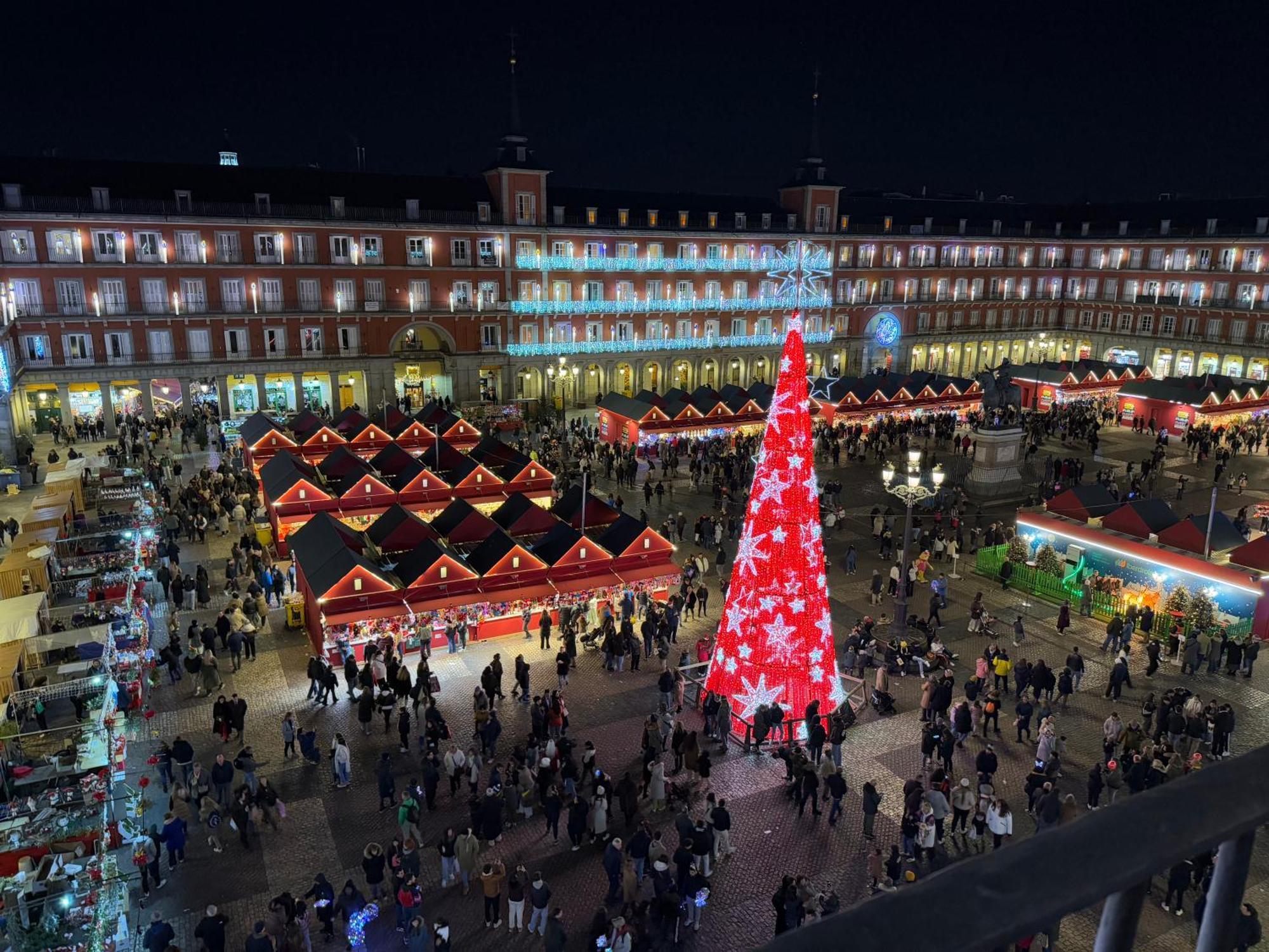 Plaza Mayor View Madrid Exterior photo